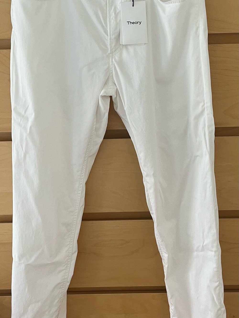 Theory Zaine White Summer Chino Pants W33 – Like New